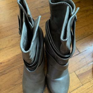 Steve Madden boots